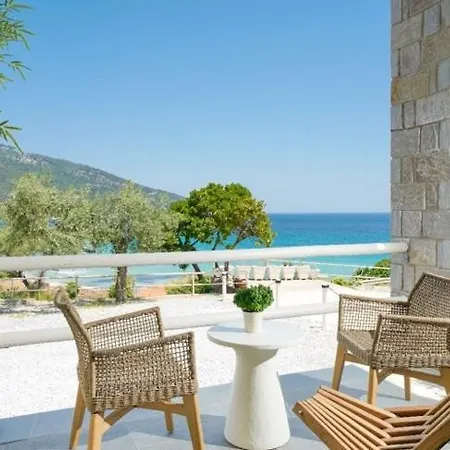 Essentia Luxury 3* Koinira