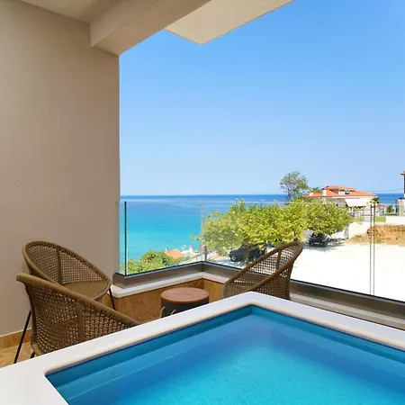 Essentia Luxury Aparthotel 3*