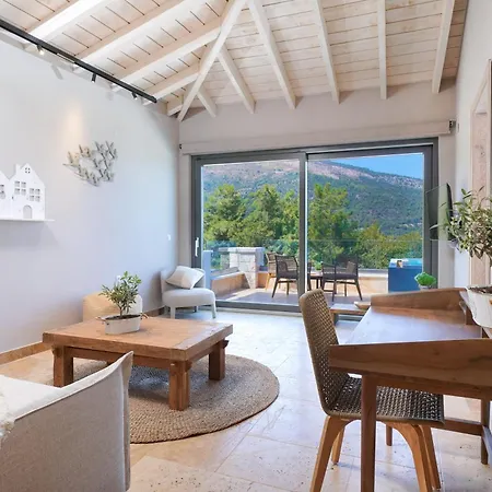 Aparthotel Essentia Luxury Koinira