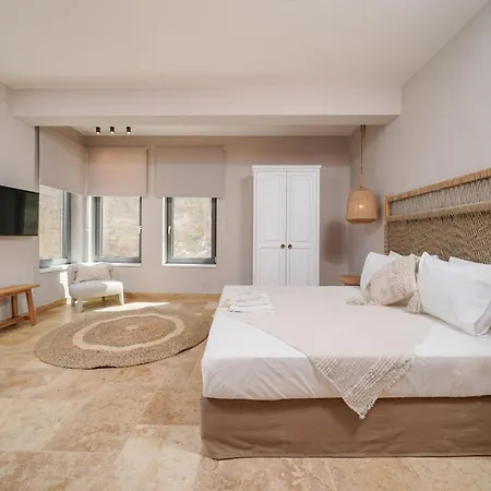 Aparthotel Essentia Luxury Koinira