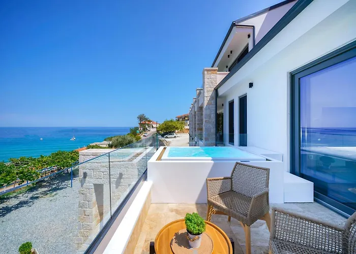 Essentia Luxury Ξενοδοχείο με διαμερίσματα Κοίνυρα