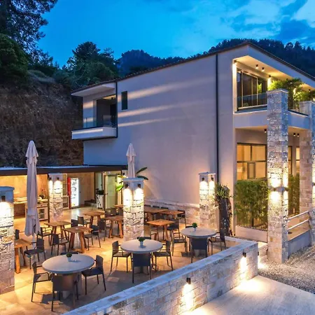 Lejlighedshotel Essentia Luxury 3*