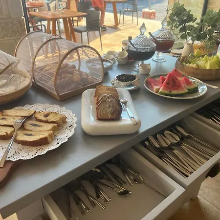 Hotel apartamentowy Essentia Luxury Kinira