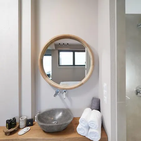 Essentia Luxury 3* Койнира