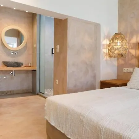 Essentia Luxury Kinira