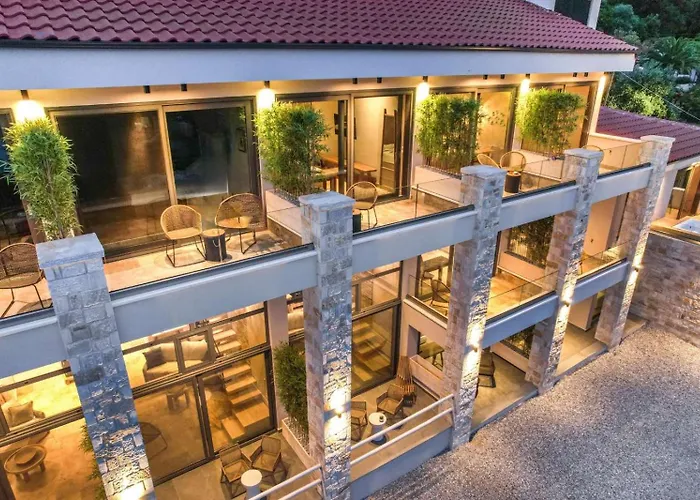 Lägenhetshotell Essentia Luxury Koinyra